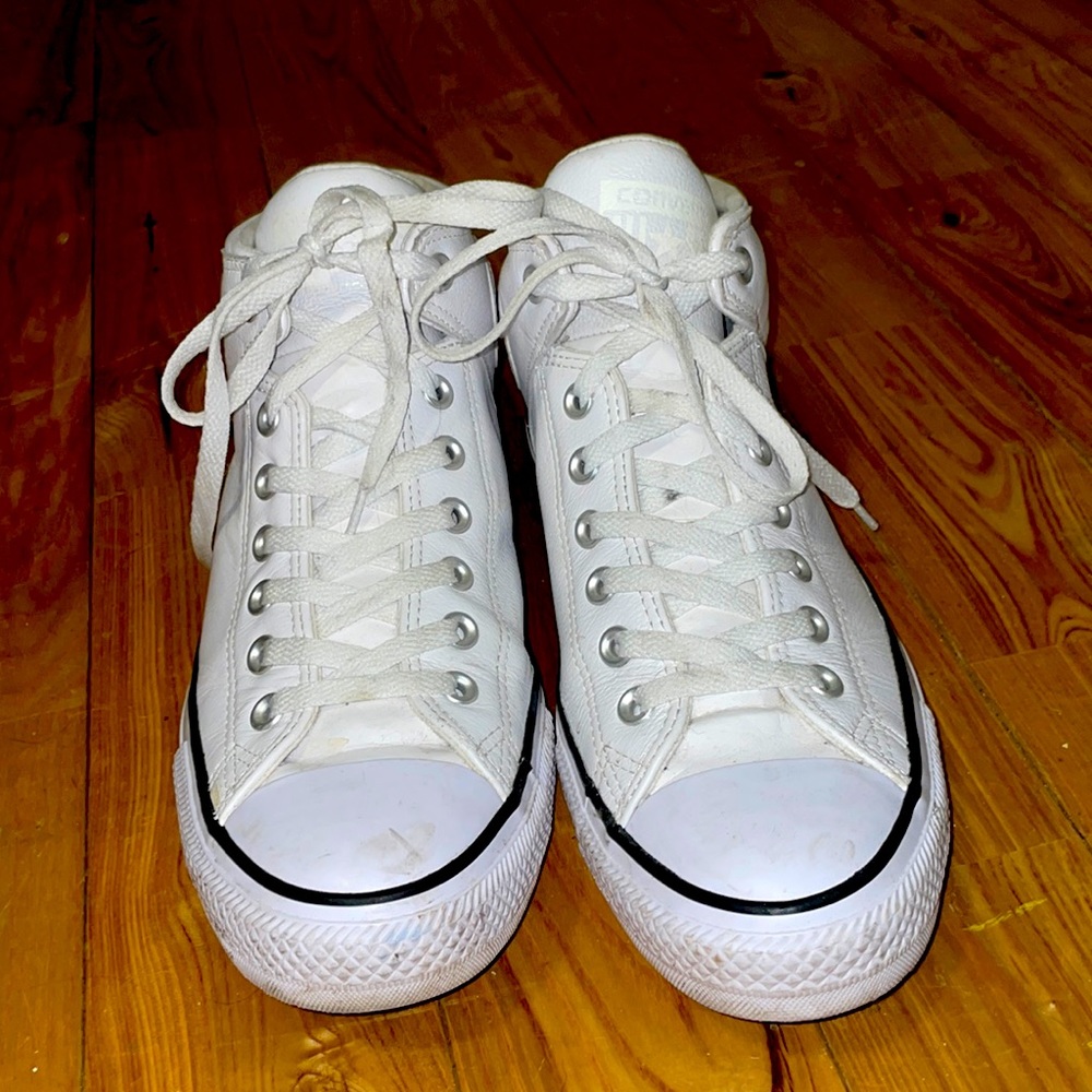 Women’s size 12 Converse